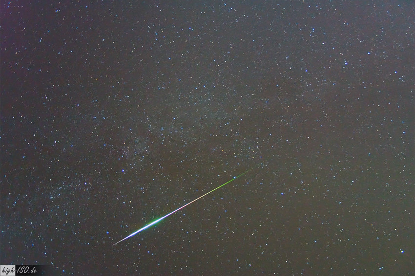 "Perseiden Meteor (2009)" by Andreas Möller. Licensed under CC BY-SA 3.0 de via Wikimedia Commons - http://commons.wikimedia.org/wiki/File:Perseiden_Meteor_(2009).jpg#/media/File:Perseiden_Meteor_(2009).jpg